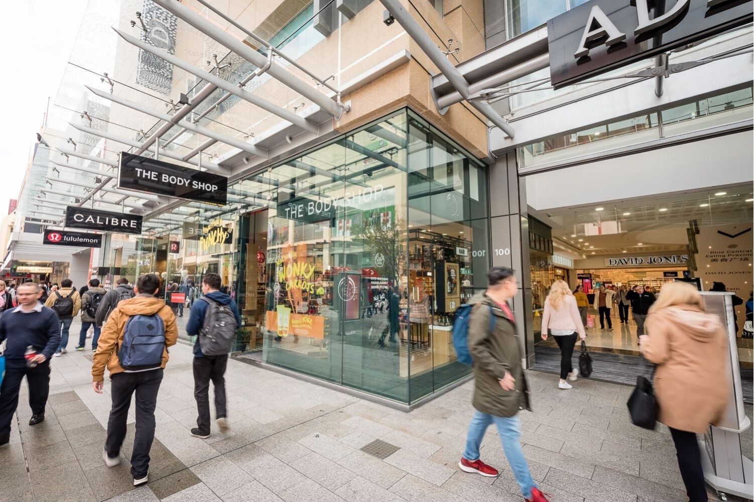 Body Shop Outdoor