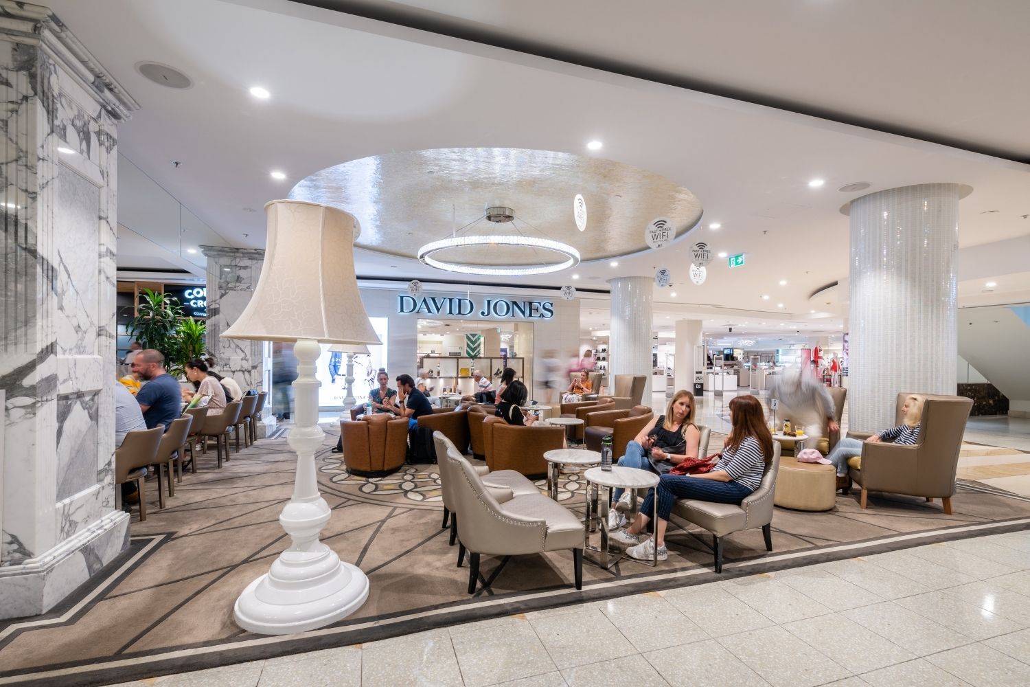 Luxury Seating adj David Jones